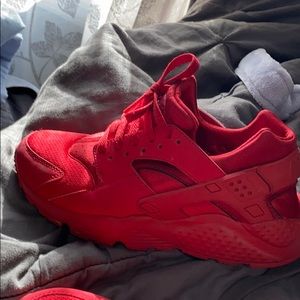 Red Huaraches